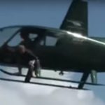 Ψάρεψε ξιφία από… ελικόπτερο!
