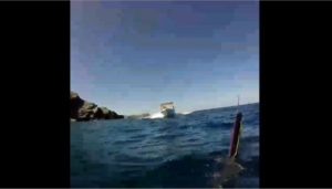 Παραλίγο τραγωδία σε θάλασσα της Κρήτης Παραλίγο τραγωδία σε θάλασσα της Κρήτης