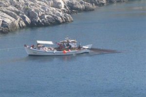 Άκαρπη η συνάντηση των παράκτιων αλιέων με τον υπ. Αγρ. Ανάπτυξης Άκαρπη η συνάντηση των παράκτιων αλιέων με τον υπ. Αγρ. Ανάπτυξης