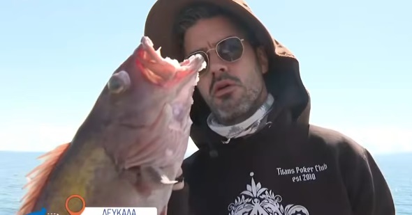 Όταν τα ψάρια βγαίνουν στη στεριά για μία… σέλφι!