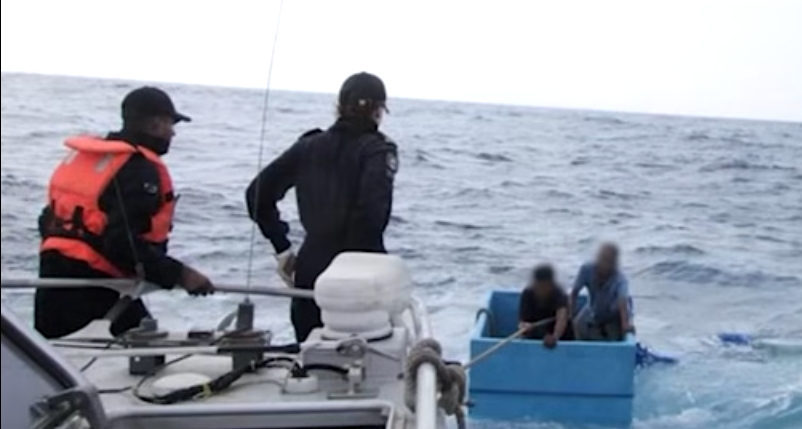 Διάσωση ψαράδων στον Ειρηνικό μετά από 5 μέρες σε ψυγείο